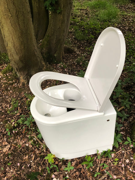 Compost toilet 12v self stirring with urine piped/soak away